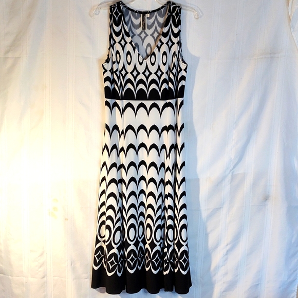 Julian Taylor Dresses & Skirts - Julian Taylor Dress